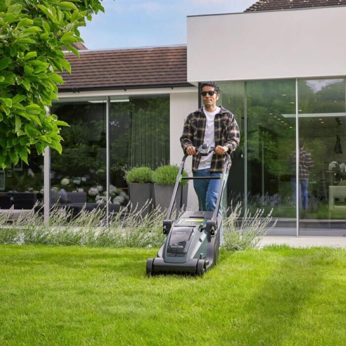 Hawk 43 Auto Drive Cordless Lawnmower